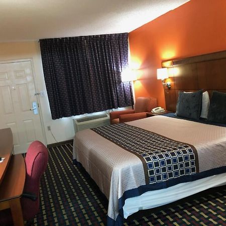 Howard Johnson By Wyndham Perry Ga Exterior foto